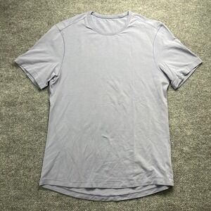 Lululemon Mens Short Sleeve Crew Neck Athletic T-Shirt Lavender Purple Medium